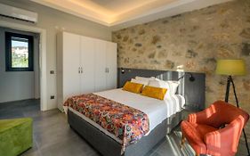 Dadya Bora Hotel